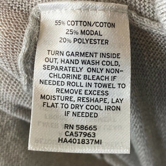 Halogen V-Neck Lightweight Top Small NWT - Picture 5 of 6